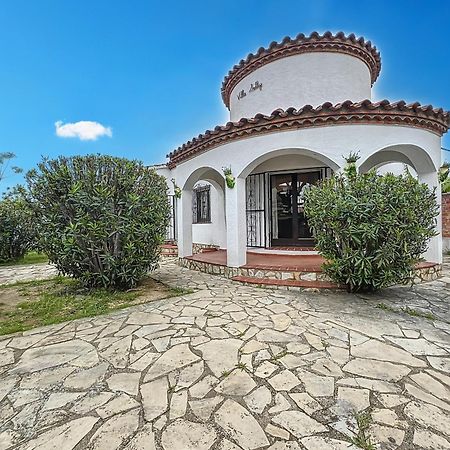 Requesens Villa Empuriabrava Bagian luar foto